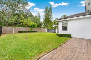 19410 SW 124th Ct, Miami, FL 33177 - Photo 23