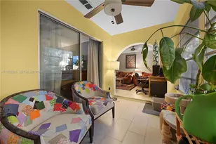 1031 Pine Isle Ln, Naples, FL 34112 - Photo 17