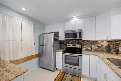 1031 Pine Isle Ln #1031, Naples, FL 34112 - Photo 7