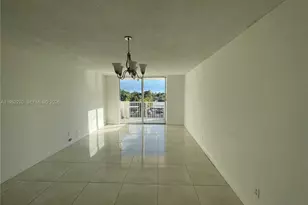 2000 NE 135th St, North Miami, FL 33181 - Photo 5