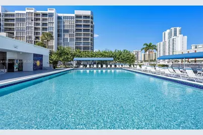 600 Parkview Dr #601, Hallandale Beach, FL 33009 - Photo 1