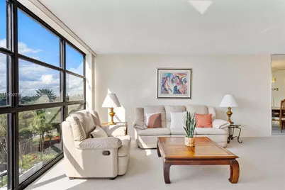 600 Parkview Dr #601, Hallandale Beach, FL 33009 - Photo 13