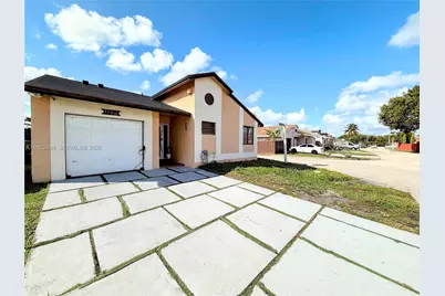 1100 SW 109th Ave, Pembroke Pines, FL 33025 - Photo 1
