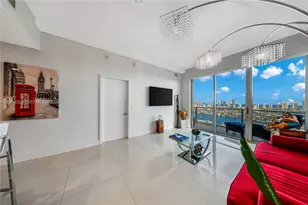 16385 Biscayne Blvd, North Miami Beach, FL 33160 - Photo 5