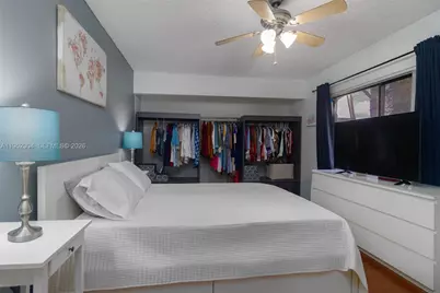 2566 Lakeview Ct, Cooper City, FL 33026 - Photo 17
