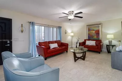 2566 Lakeview Ct, Cooper City, FL 33026 - Photo 9