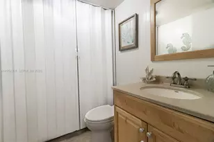 2566 Lakeview Ct, Cooper City, FL 33026 - Photo 19