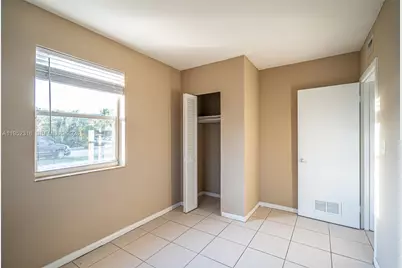 5196 NE 19th Ave, Pompano Beach, FL 33064 - Photo 11