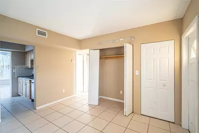 5196 NE 19th Ave, Pompano Beach, FL 33064 - Photo 13