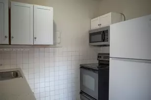 43 SW 11th St, Dania Beach, FL 33004 - Photo 9