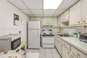 3071 NW 47th Terrace, Lauderdale Lakes, FL 33313 - Photo 11