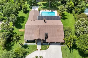 11850 Oak Leaf Dr, Davie, FL 33330 - Photo 3