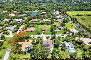 11850 Oak Leaf Dr, Davie, FL 33330 - Photo 7