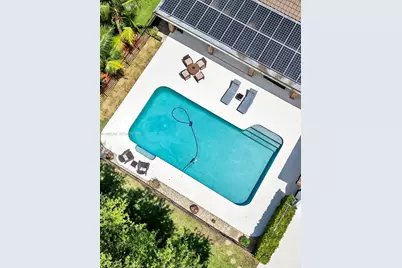 11850 Oak Leaf Dr., Davie, FL 33330 - Photo 11