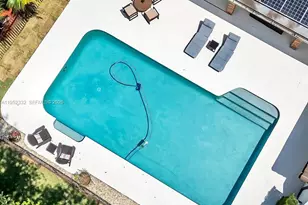 11850 Oak Leaf Dr, Davie, FL 33330 - Photo 11