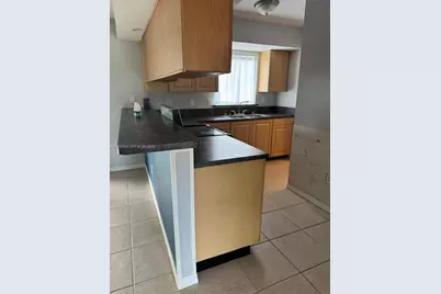 910 SW Airoso Blvd, Port Saint Lucie, FL 34983 - Photo 3
