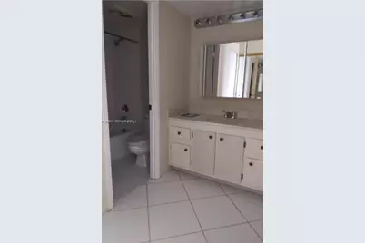 1300 Saint Charles Pl #PH15, Pembroke Pines, FL 33026 - Photo 9