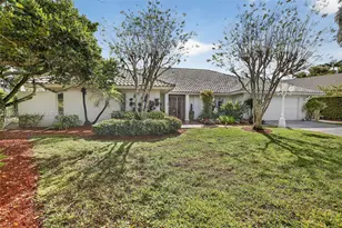 8704 Mahogany Ave, Plantation, FL 33324 - Photo 5