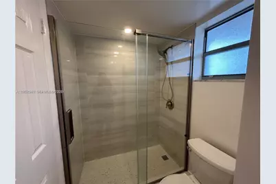 3550 NE 169th St #304, North Miami Beach, FL 33160 - Photo 5