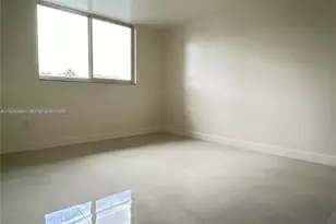 3550 NE 169th St, North Miami Beach, FL 33160 - Photo 21