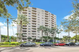 90 Edgewater Dr, Coral Gables, FL 33133 - Photo 25