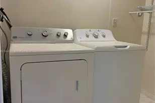 5490 W 21st Ct, Hialeah, FL 33016 - Photo 13