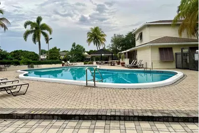 4879 N Hemingway Cir, Margate, FL 33063 - Photo 35