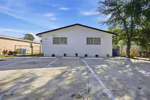 2440 Hayes St, Hollywood, FL 33020 - Photo 15