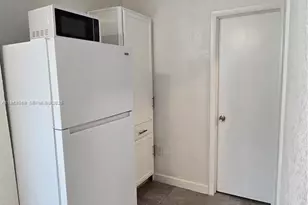 9680 NW 19th Pl, Sunrise, FL 33322 - Photo 7