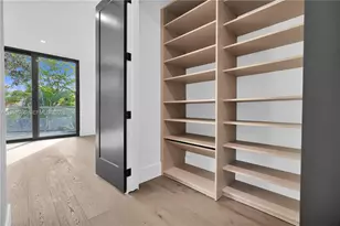 30 NE 50th St, Miami, FL 33137 - Photo 25