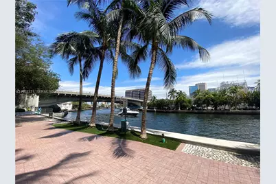 185 SW 7th St #3704, Miami, FL 33130 - Photo 35
