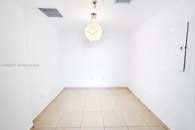 185 SW 7th St #3704, Miami, FL 33130 - Photo 9