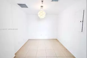 185 SW 7th St, Miami, FL 33130 - Photo 9