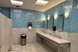 185 SW 7th St, Miami, FL 33130 - Photo 23