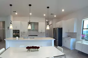 12160 N Baypoint Cir, Parkland, FL 33076 - Photo 5