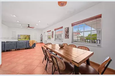 2424 NE 9th St #307, Fort Lauderdale, FL 33304 - Photo 7