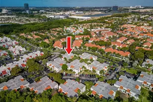 3545 Magellan Cir, Aventura, FL 33180 - Photo 37