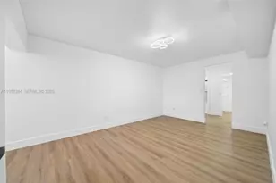 3545 Magellan Cir, Aventura, FL 33180 - Photo 17