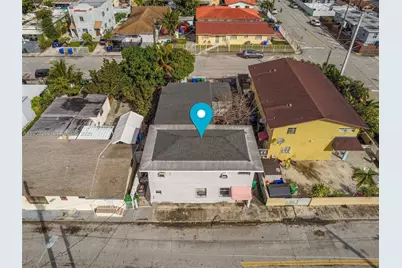 2105 NW 1st St, Miami, FL 33125 - Photo 3