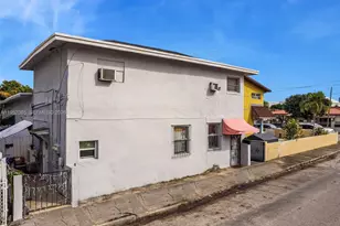 2105 NW 1st St, Miami, FL 33125 - Photo 1
