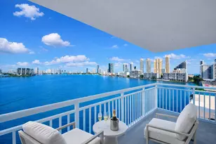 301 174th St, Sunny Isles Beach, FL 33160 - Photo 15