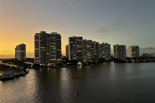 301 174th St, Sunny Isles Beach, FL 33160 - Photo 41