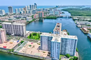 301 174th St, Sunny Isles Beach, FL 33160 - Photo 39