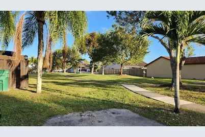 13337 SW 112th Pl, Miami, FL 33176 - Photo 9