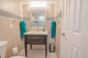 200 Diplomat Pkwy, Hallandale Beach, FL 33009 - Photo 27