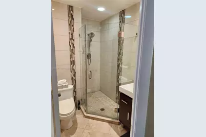 5100 NW 35th St #101, Lauderdale Lakes, FL 33319 - Photo 15