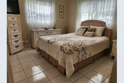 5100 NW 35th St #101, Lauderdale Lakes, FL 33319 - Photo 13
