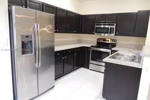 3344 W 91st Terrace, Hialeah, FL 33018 - Photo 9