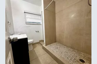 529 SW 3rd St, Miami, FL 33130 - Photo 11