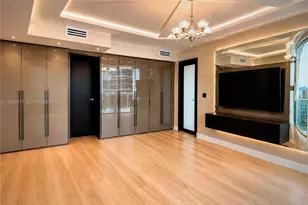 17201 Collins Ave+den, Sunny Isles Beach, FL 33160 - Photo 15